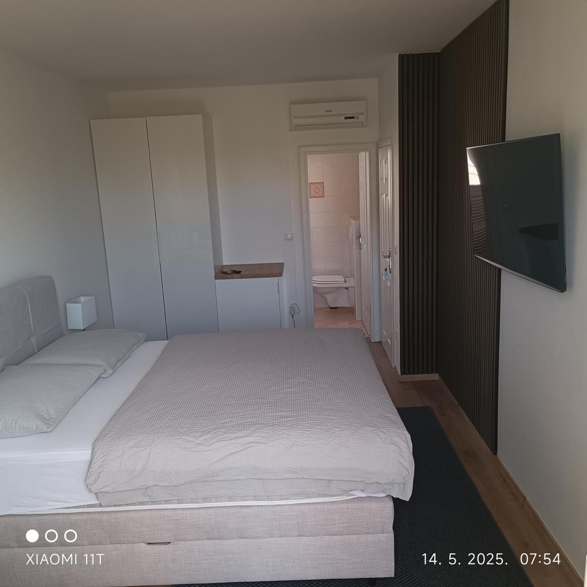 Marko Rooms Krk Town Extérieur photo