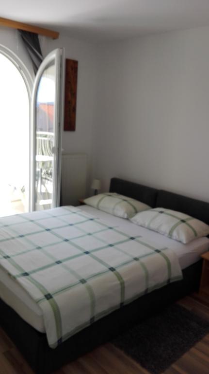 Marko Rooms Krk Town Extérieur photo