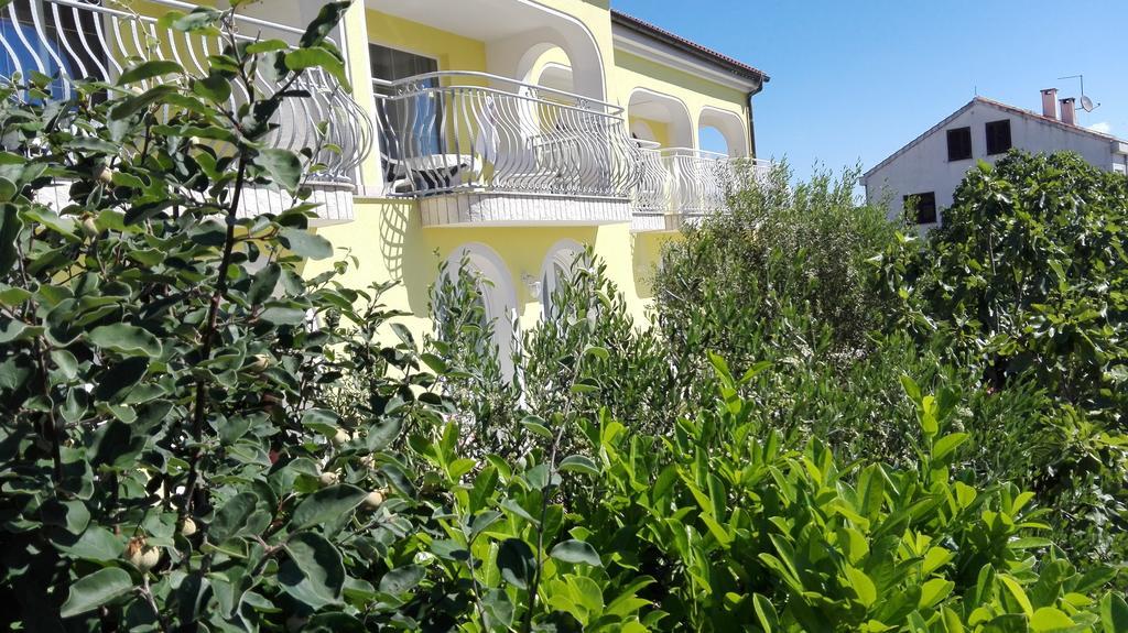 Marko Rooms Krk Town Extérieur photo
